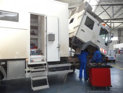 Réparations du camion à Trelew